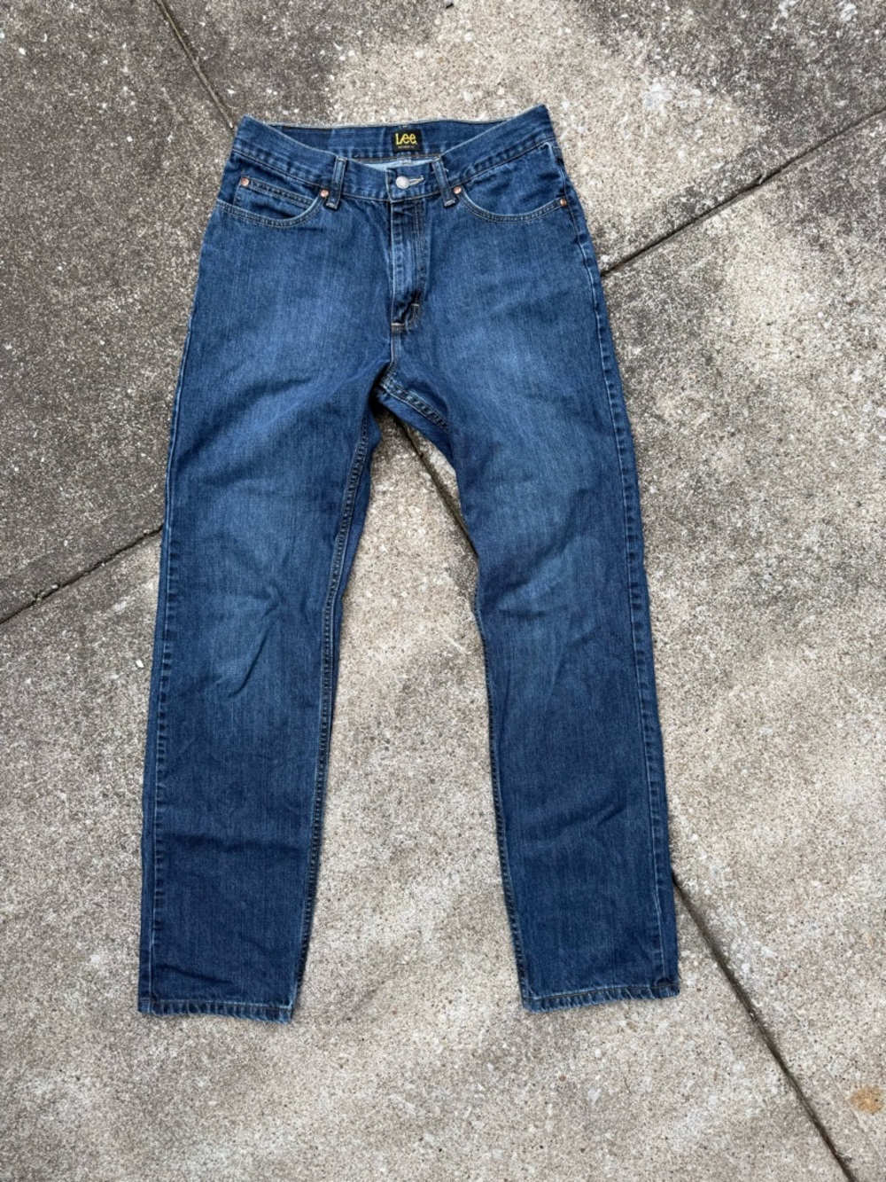 Lee Faded Dark Blue Relaxed Straight Fit
Denim Jeans
